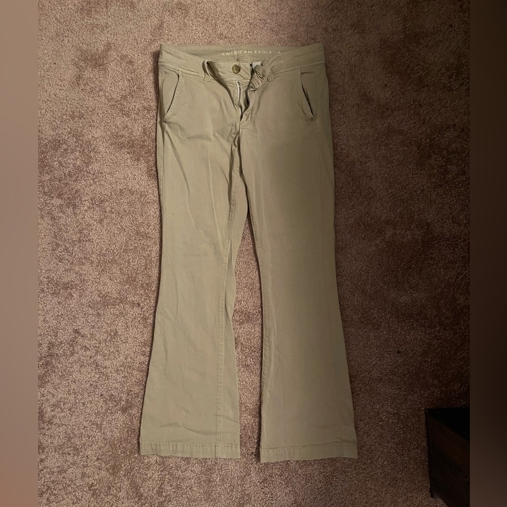 AE Women's Khaki Pants